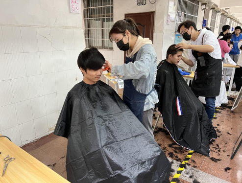 電氣工程學(xué)院認真貫徹二十大精神 ，為學(xué)生辦實事、 解難題