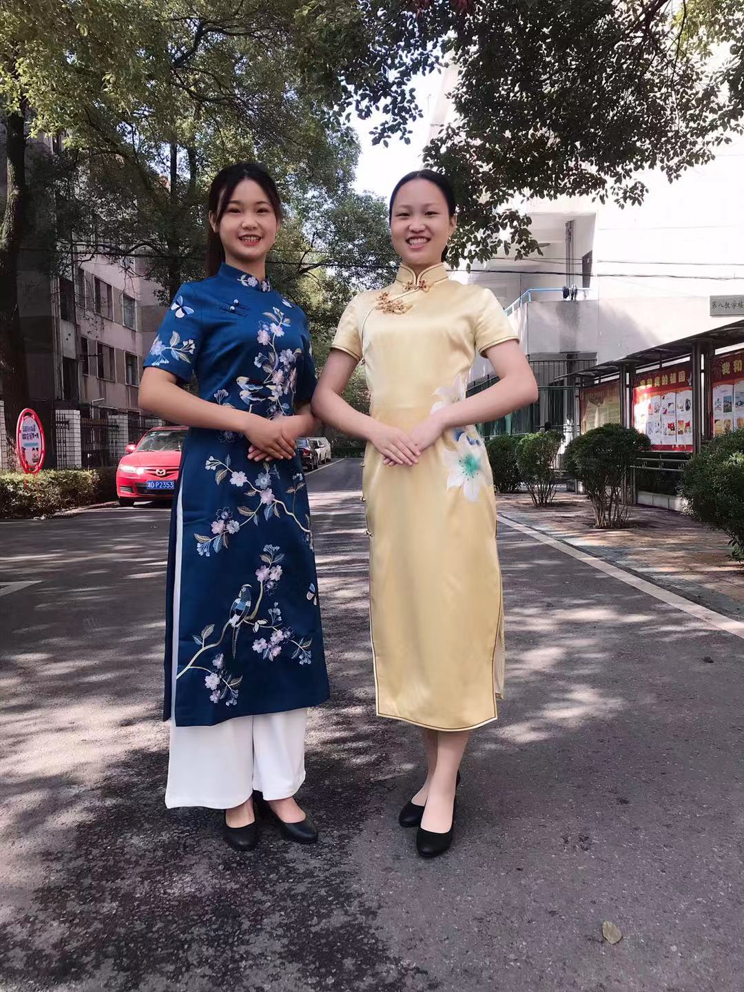 競賽之星 梁金（右）、曹蓉（左）.jpg