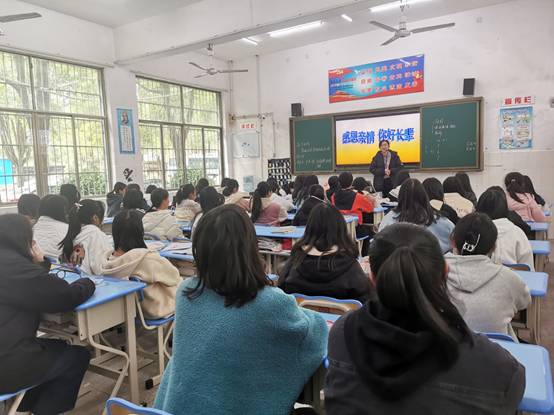 經濟貿易系開展文明創建你好 長輩主題宣講活動
