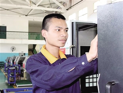 匠心鑄青春，爭做“大國工匠”