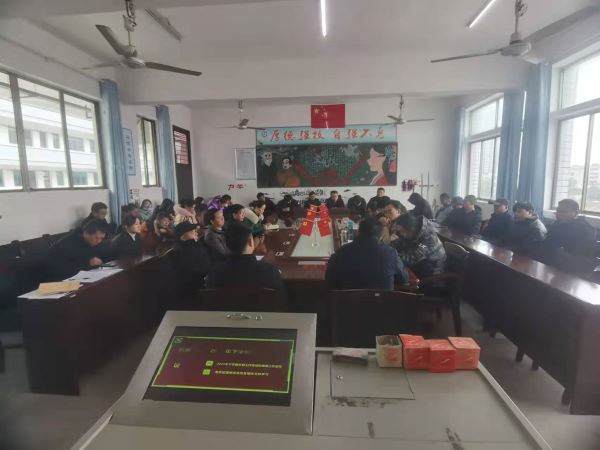 機械工程系召開2021年下學(xué)期期末總結(jié)大會