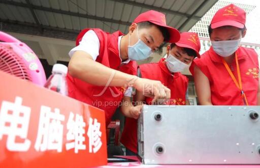 人民網報道我院技能扶貧下鄉服務活動