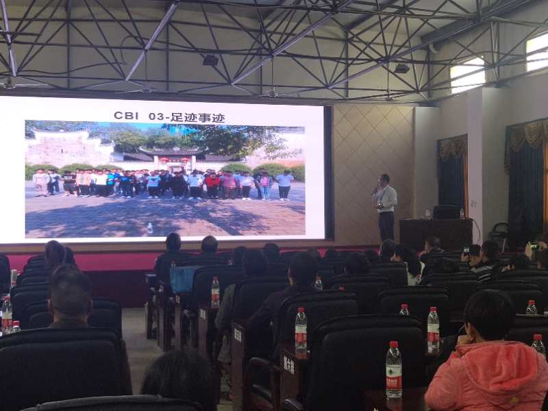 家校聯(lián)動 共育良才(圖文)