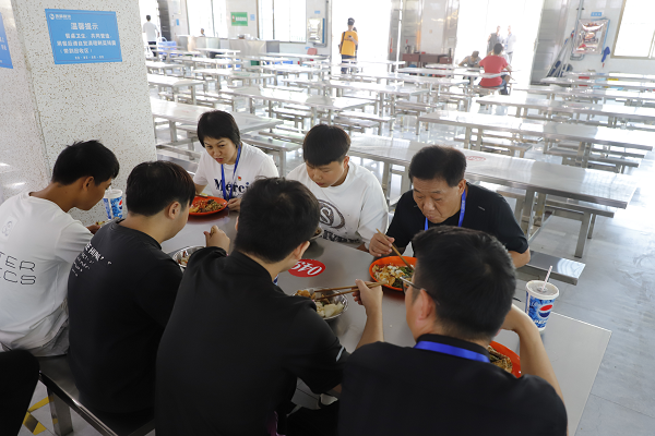 機(jī)關(guān)第一黨支部開展“美好‘食’光、有愛‘餐’與”主題黨日活動