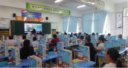 “您的相伴,我的成長”