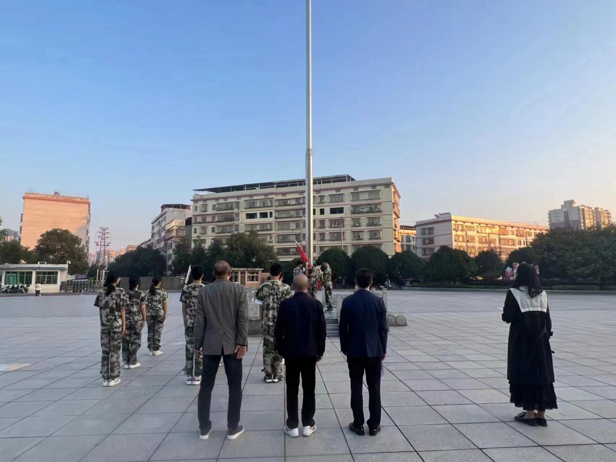 信息工程學院、鄉村振興學院開展“國旗下的講話”活動