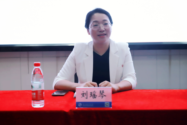 【基礎數據】舉旗幟、亮身份、樹新風 ——學院團委舉行志愿服務授旗儀式